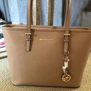 💕Michael Kors Khaki Tan Leather Tote Bag
